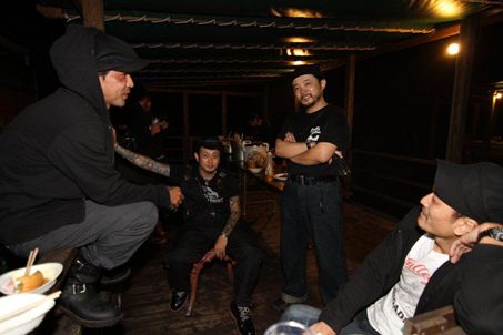 LL-MCR-101511004_R.jpg