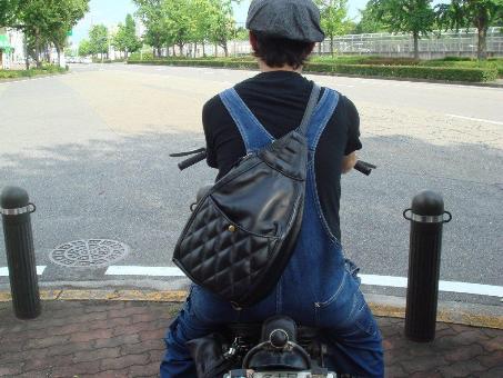 Padded Outside Pocket One Shoulder Bag”: Langlitz Japan Blog