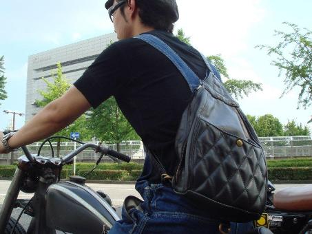Padded Outside Pocket One Shoulder Bag”: Langlitz Japan Blog Padded Outside Pocket One Shoulder Bag”: Langlitz Japan Blog